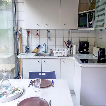 Apartment Studio La Falaise-1 By Interhome